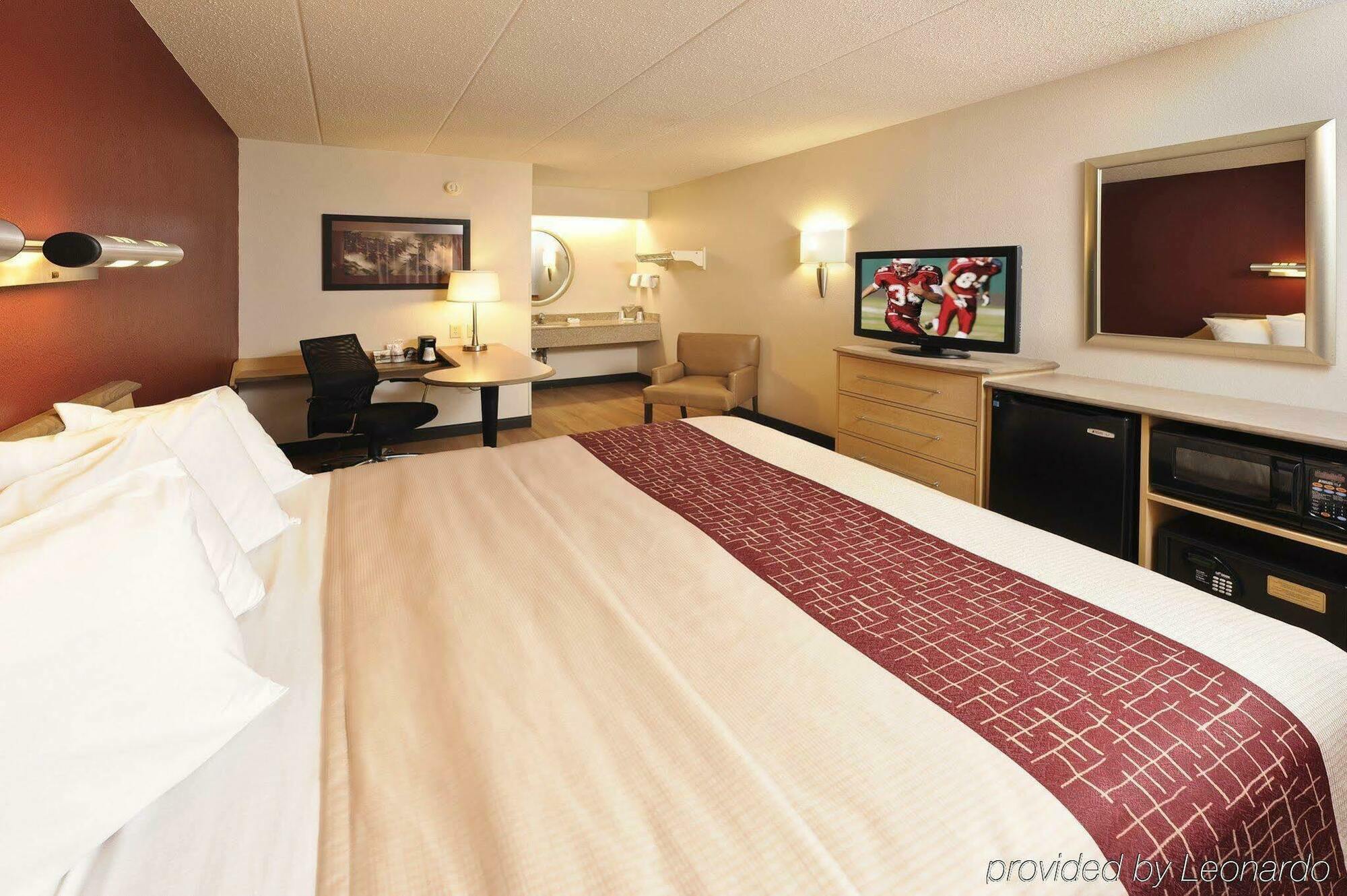 Red Roof Inn Canton Eksteriør billede